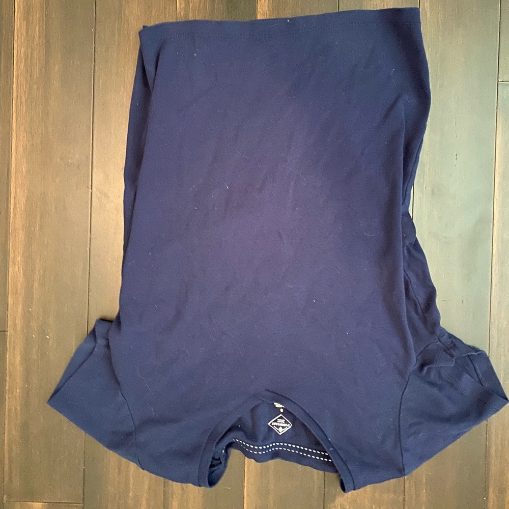 Navy blue v neck